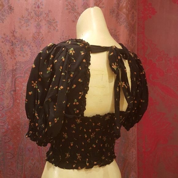 Urban Outfitters Black Floral Rose Print Puff Sleeve Smocked Blouse Top - Picture 11 of 11